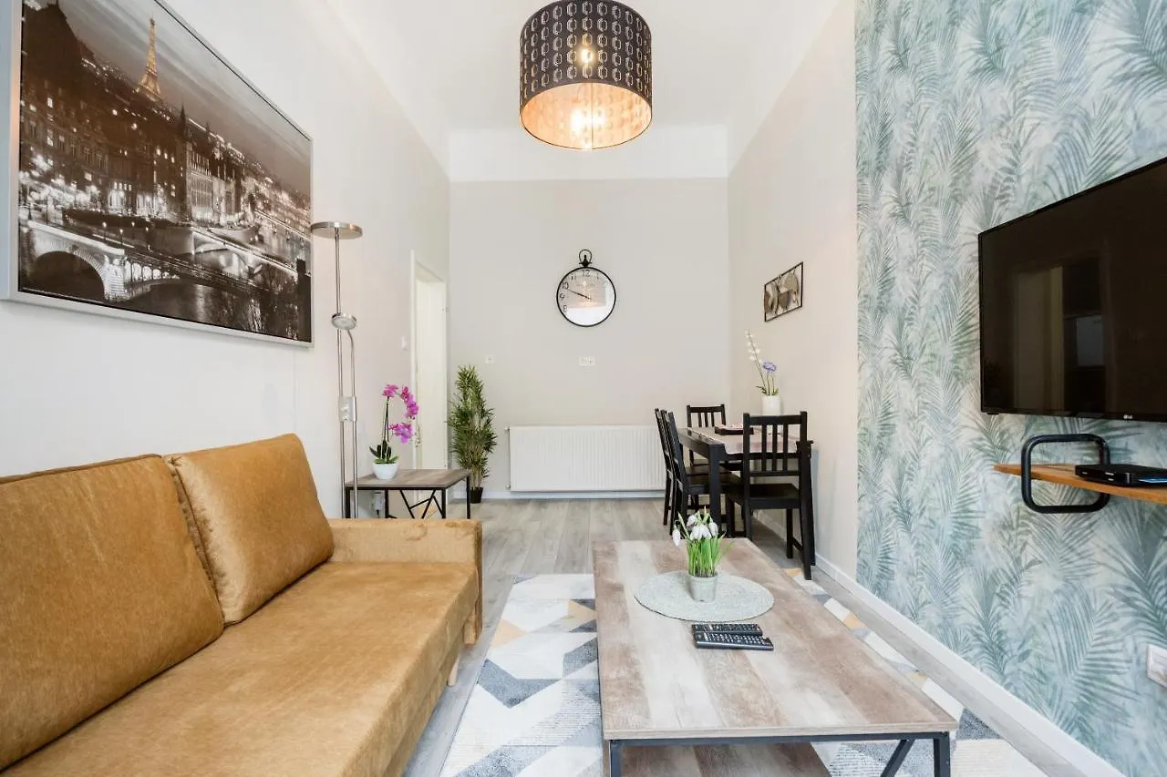 O Street 3 Bedroom Stylish Apartment Budapest 0*,