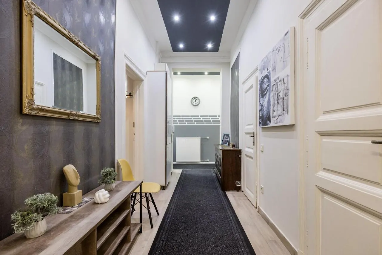 O Street 3 Bedroom Stylish Apartment Budapešť